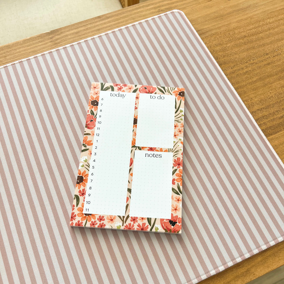 Hourly Daily Planner Notepad, 8.5x5.5"