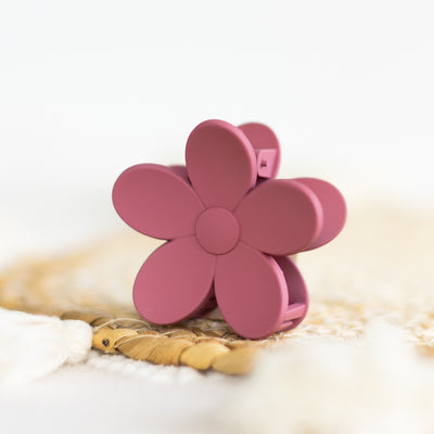 Small Plum Flower Claw Clip