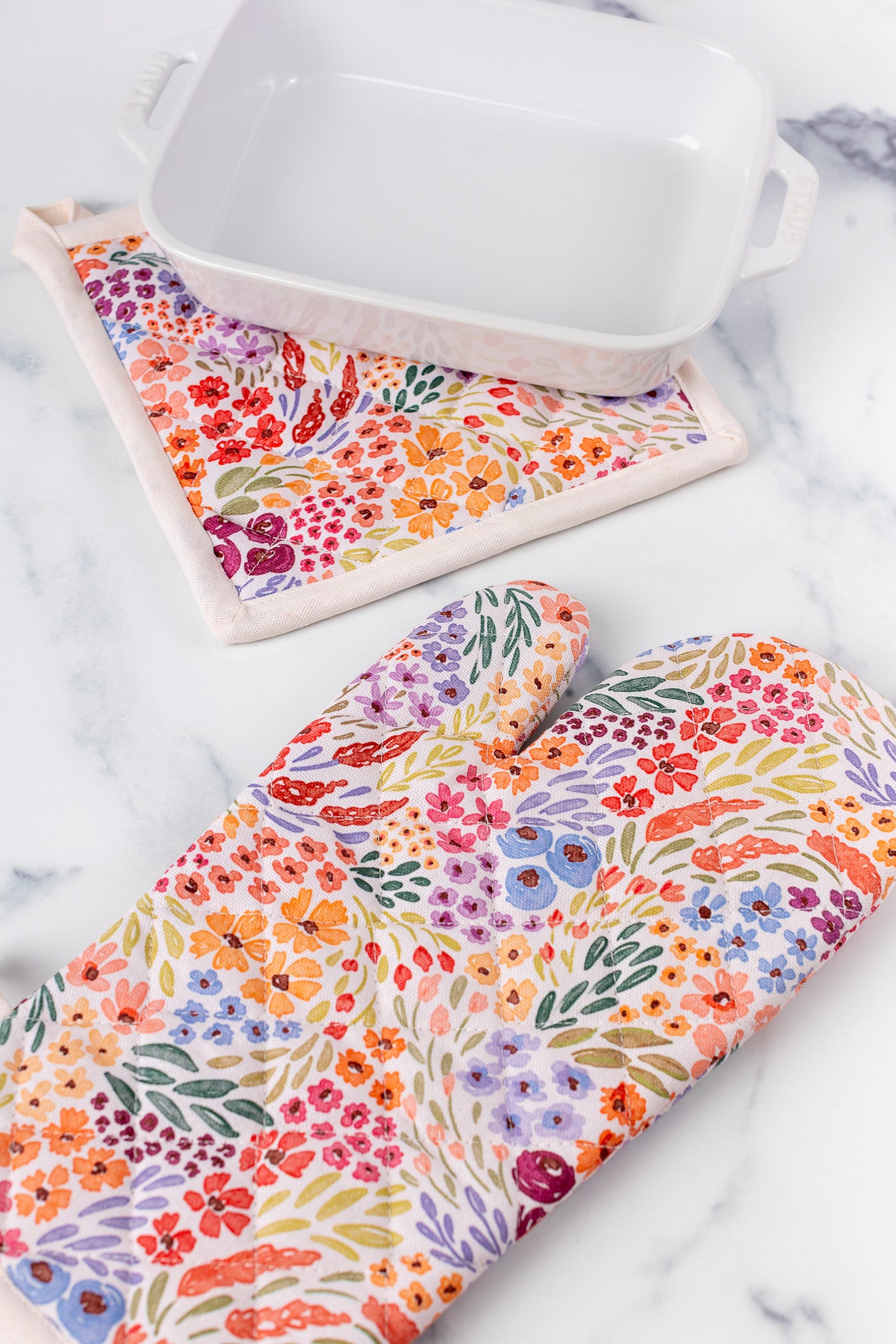Oven Mitt + Pot Holder Set