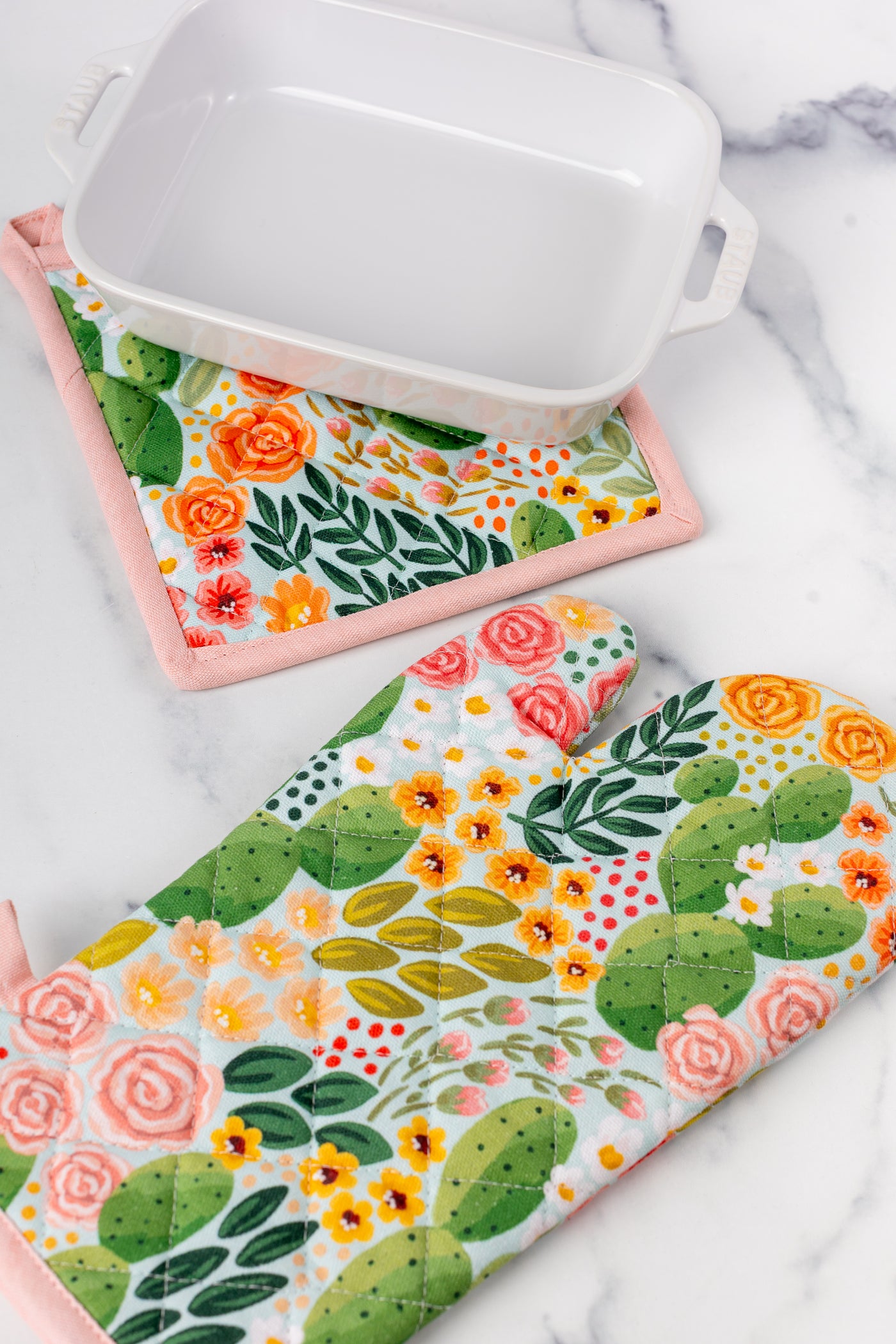 Oven Mitt + Pot Holder Set