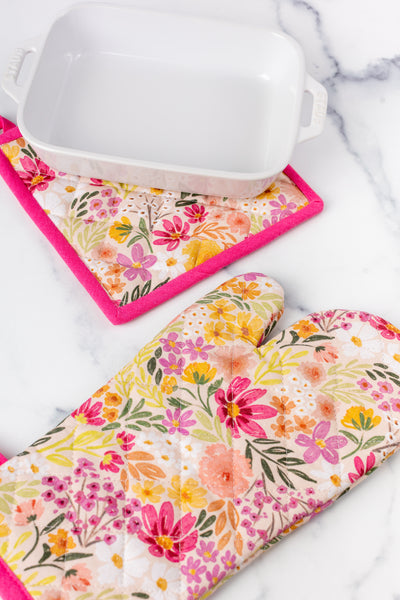 Oven Mitt + Pot Holder Set