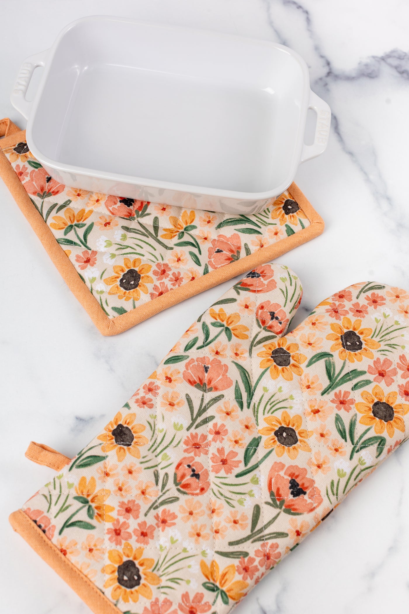 Oven Mitt + Pot Holder Set