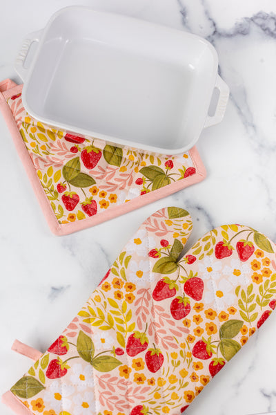 Oven Mitt + Pot Holder Set