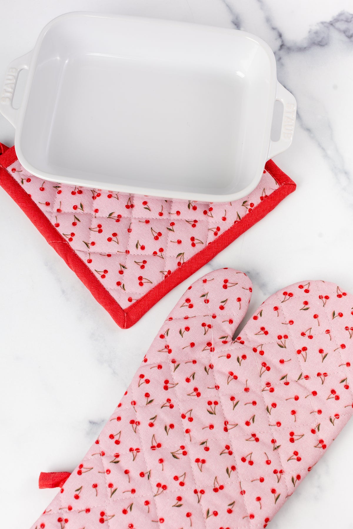 Oven Mitt + Pot Holder Set