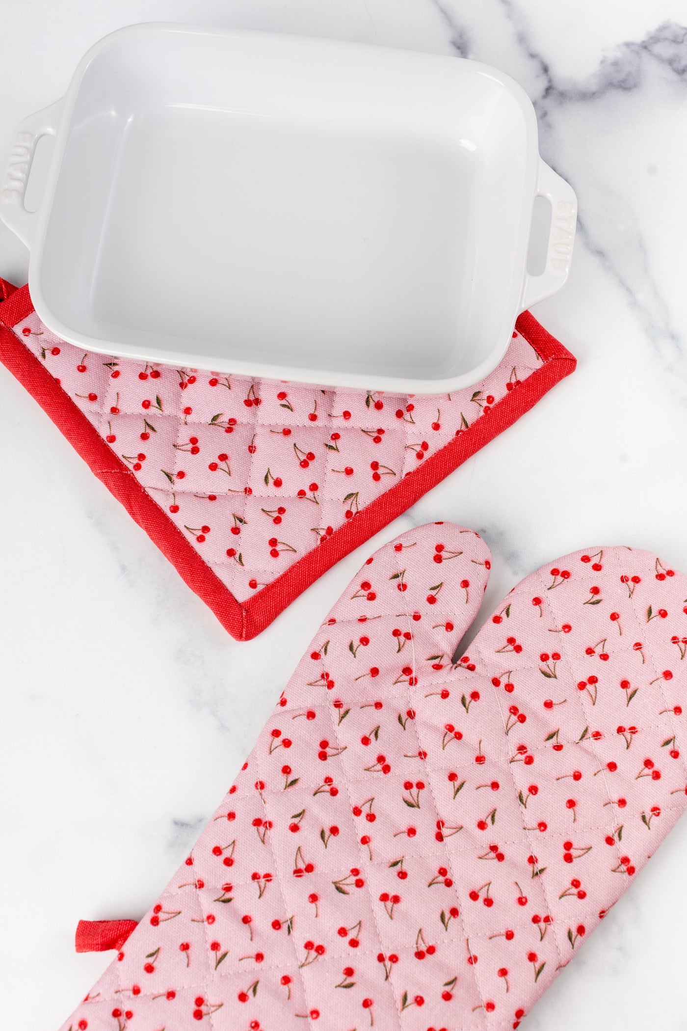 Oven Mitt + Pot Holder Set