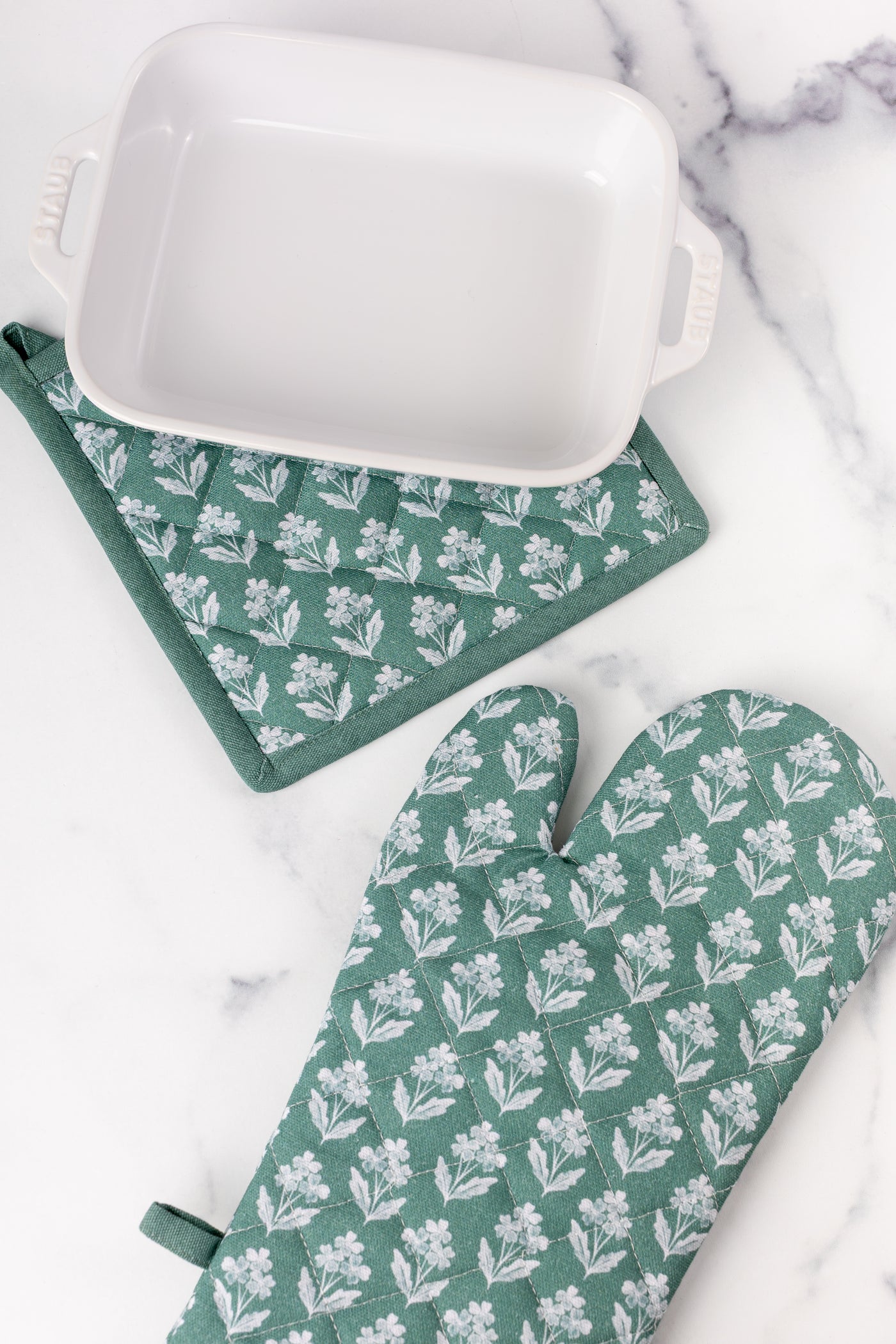 Oven Mitt + Pot Holder Set