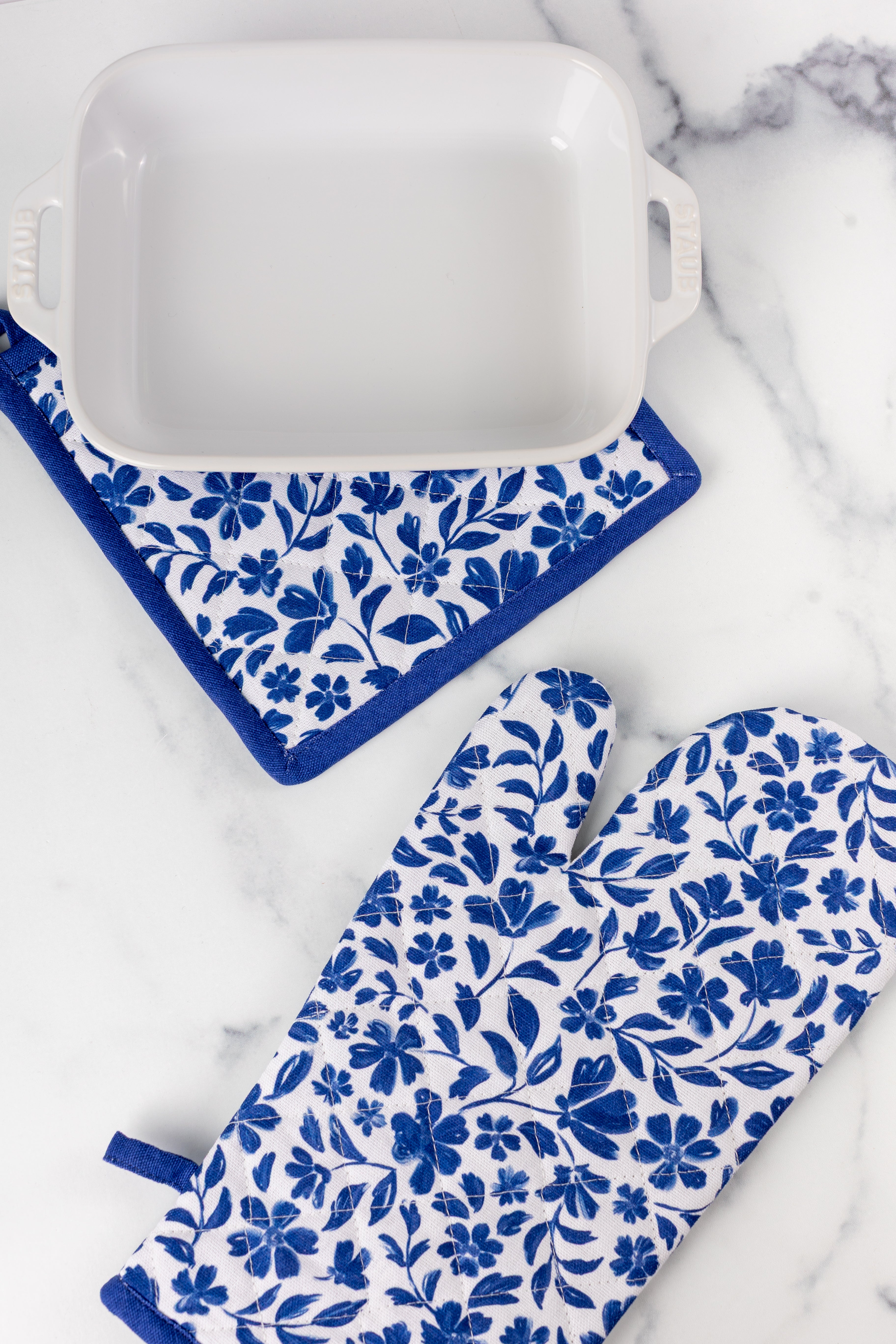 Oven Mitt + Pot Holder Set