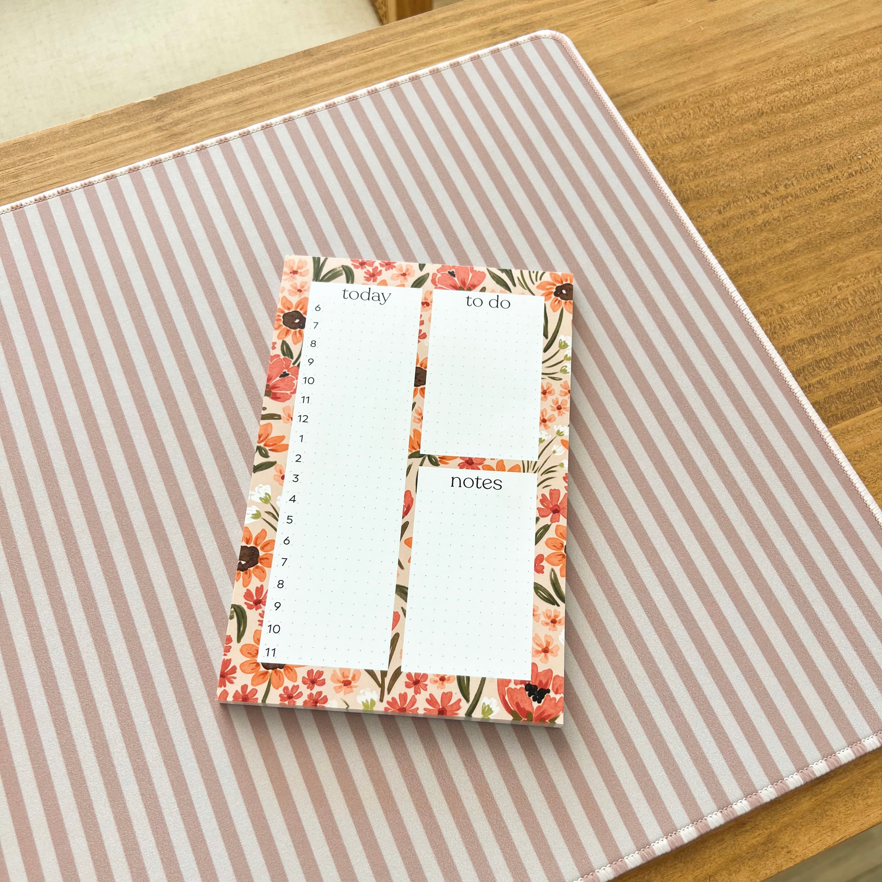 Hourly Daily Planner Notepad, 8.5x5.5"
