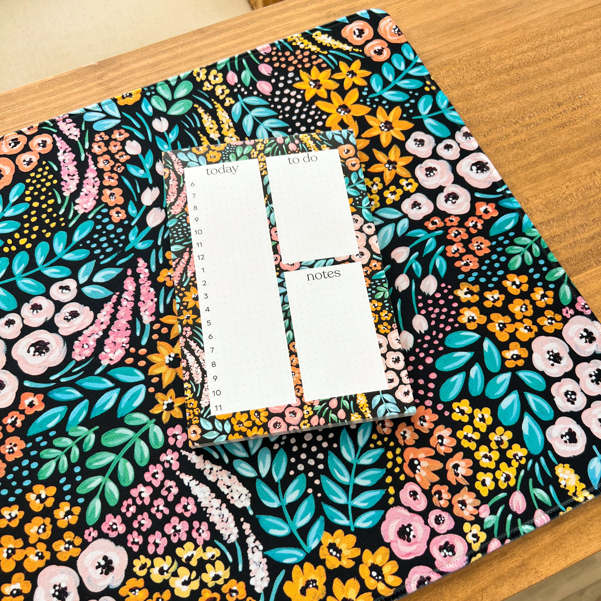 Hourly Daily Planner Notepad, 8.5x5.5"