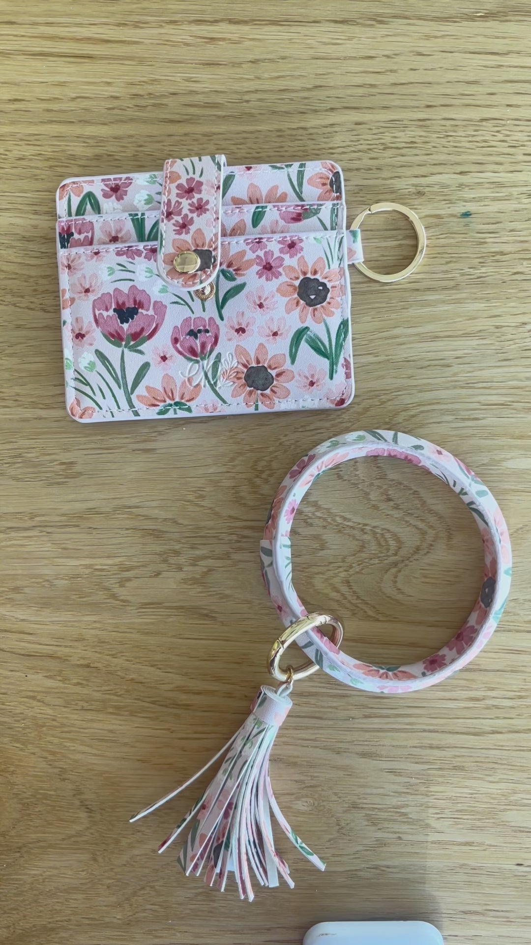 Circle Wristlet Keyring